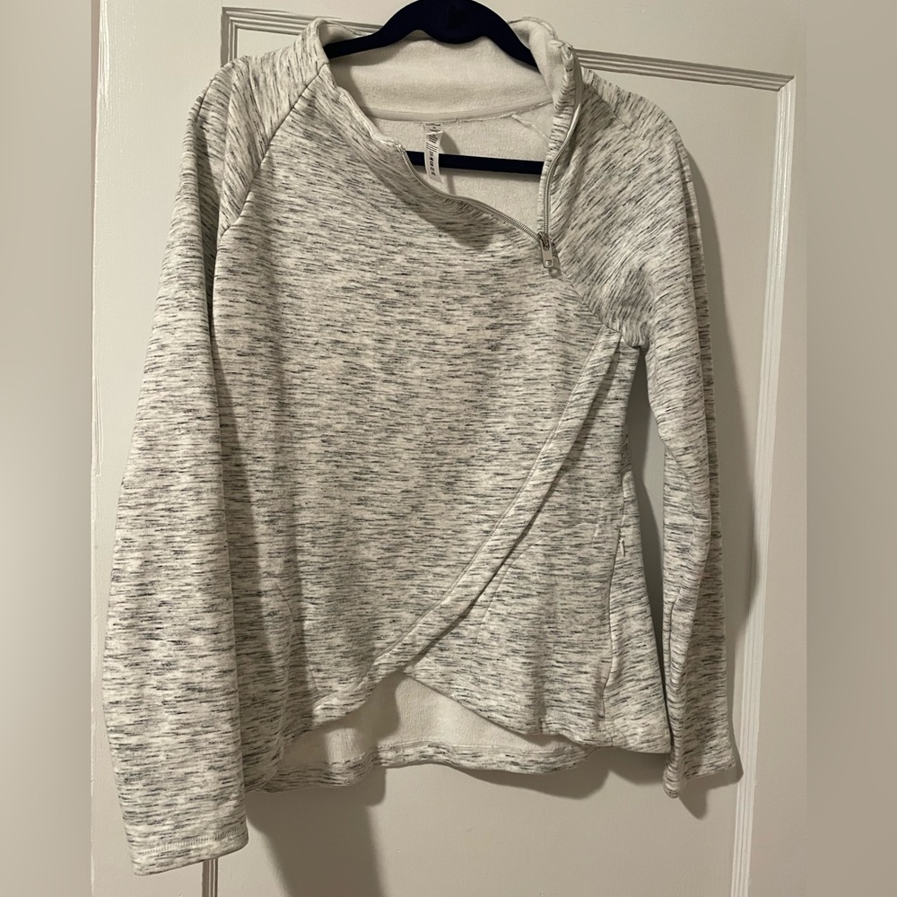 90 degree by reflex Gray sweatshirt